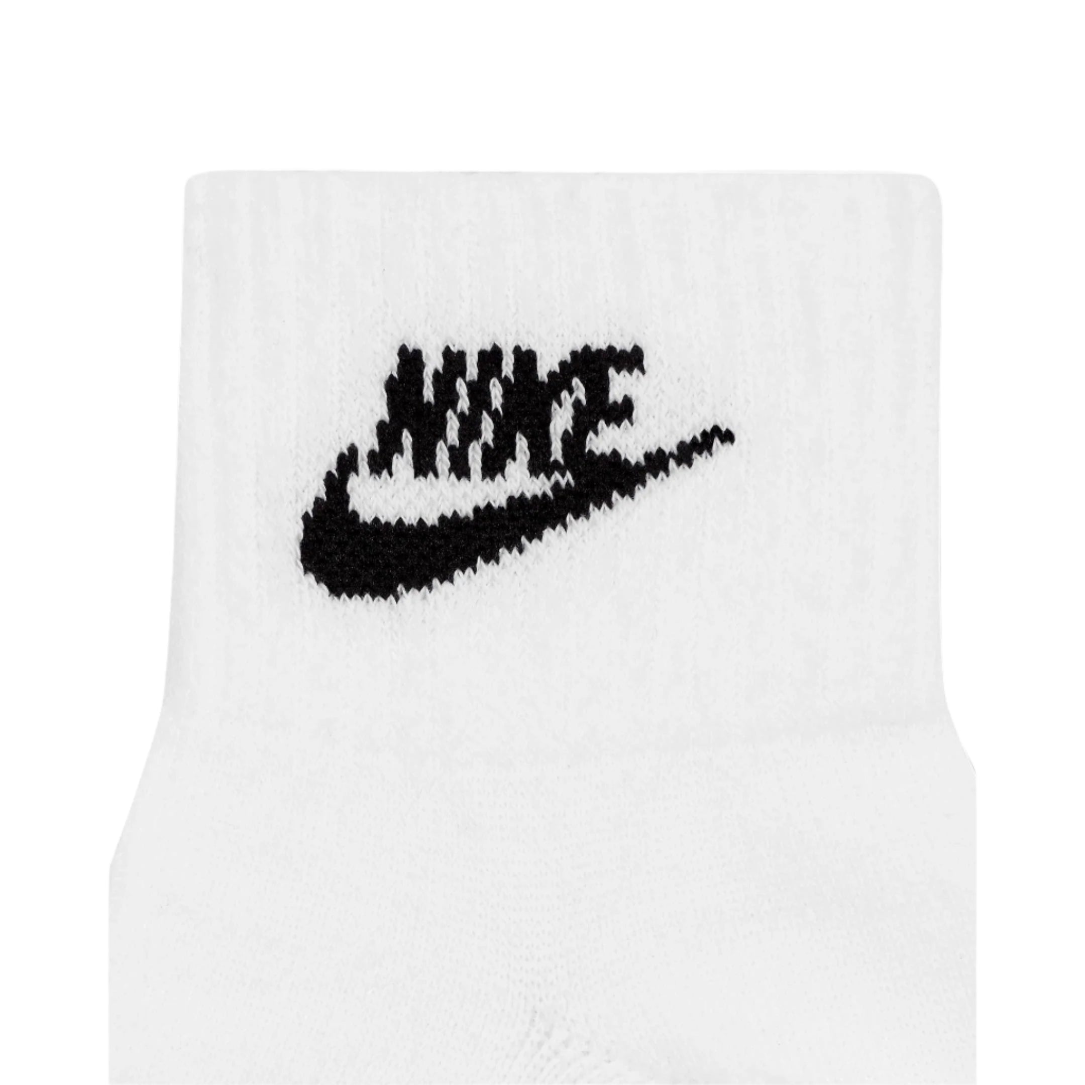 Nike Everyday Essential Socks 3-Pack